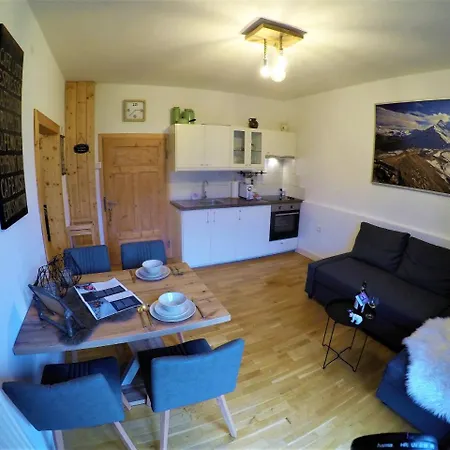 Zeber Apartment